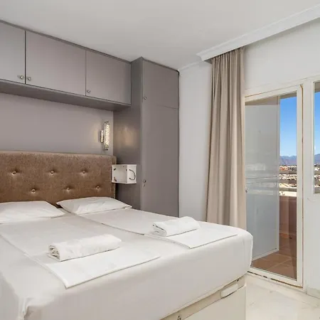 Beachfront Stella Maris By Costarentals - Ref 36