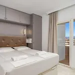 Beachfront Stella Maris By Costarentals - Ref 36